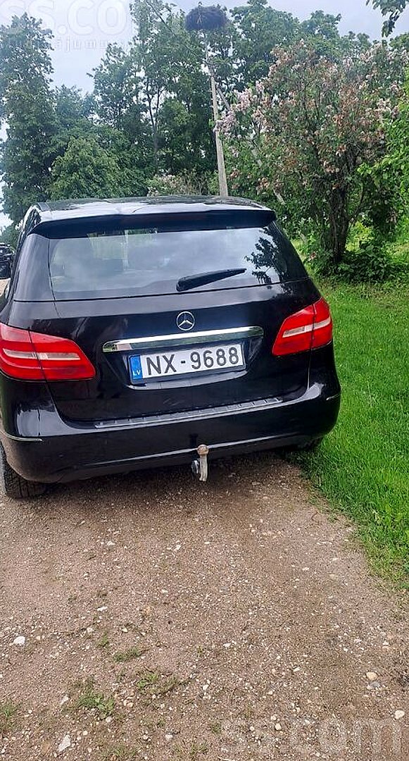Mercedes-Benz B180 — foto 5