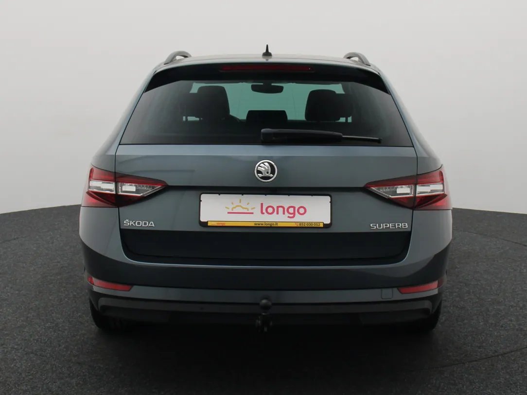 Škoda Superb — foto 6