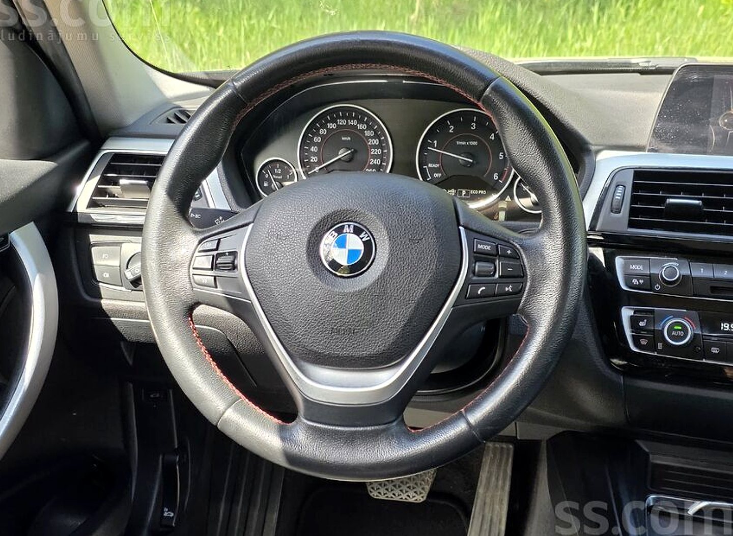 BMW 320 — foto 4