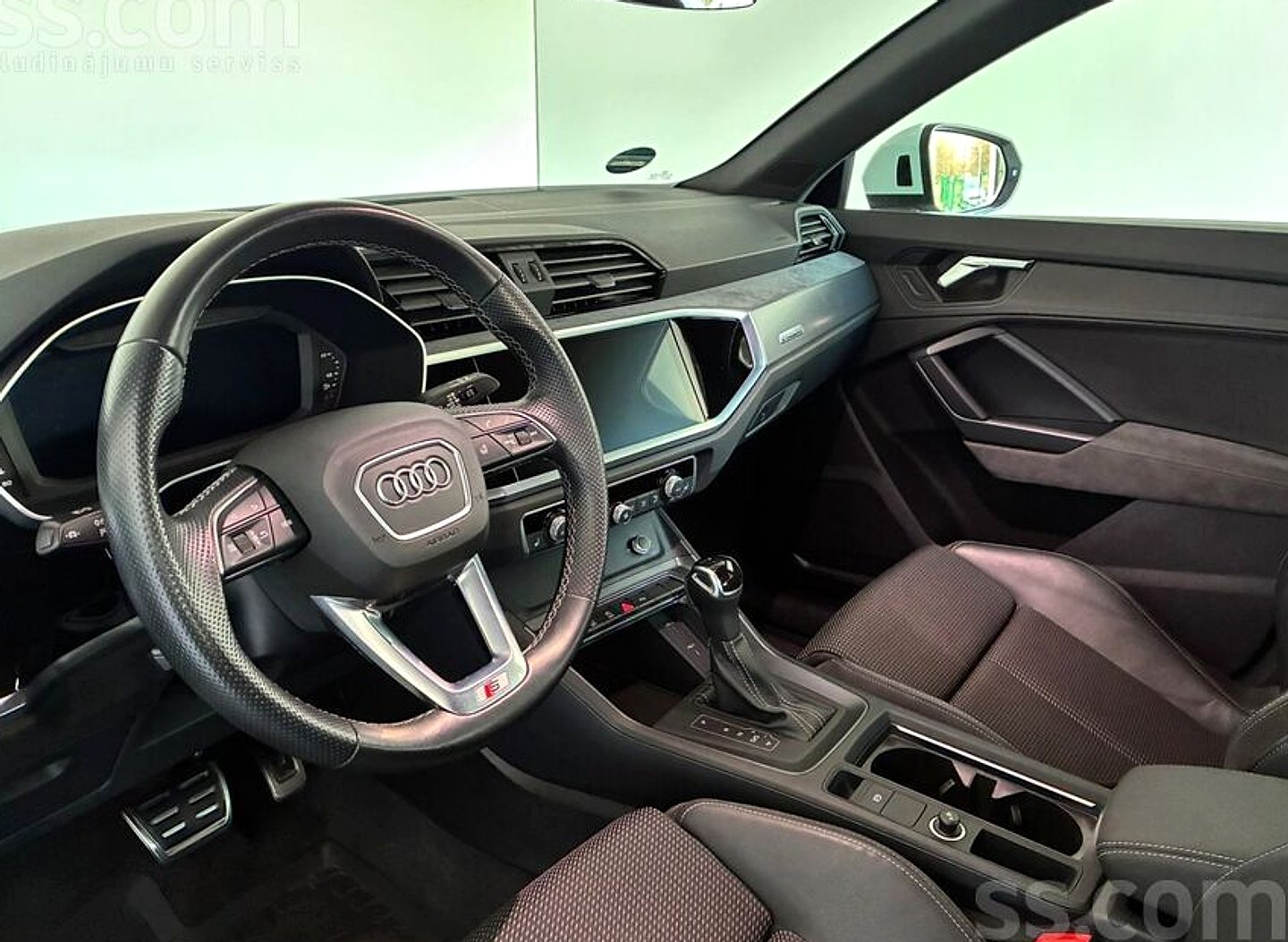 Audi Q3 — foto 6