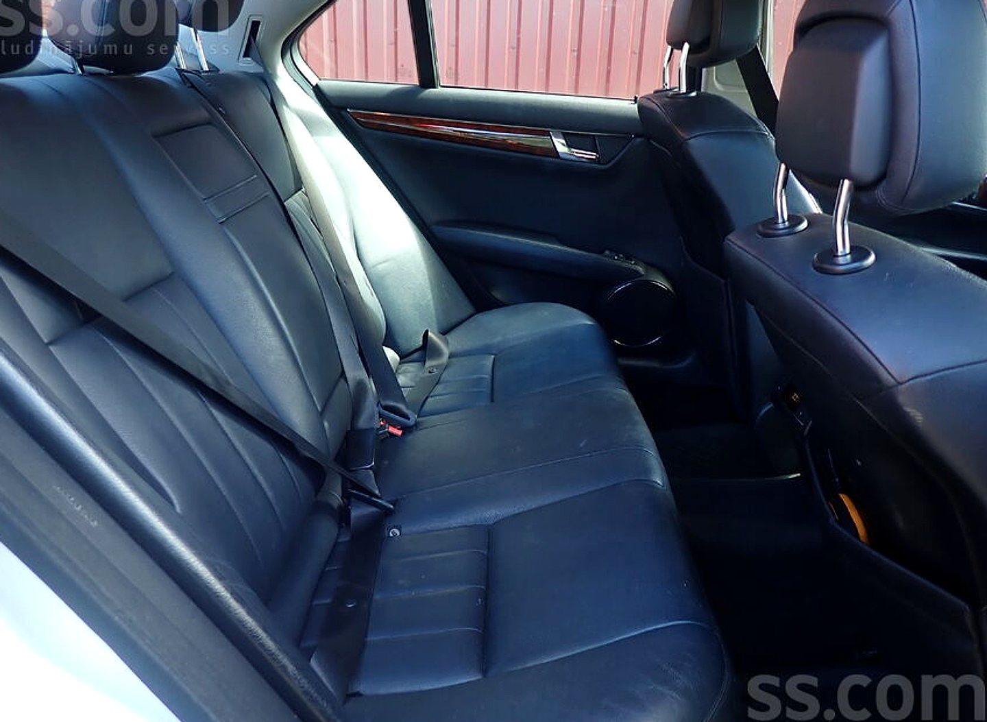 Mercedes-Benz C320 — foto 5