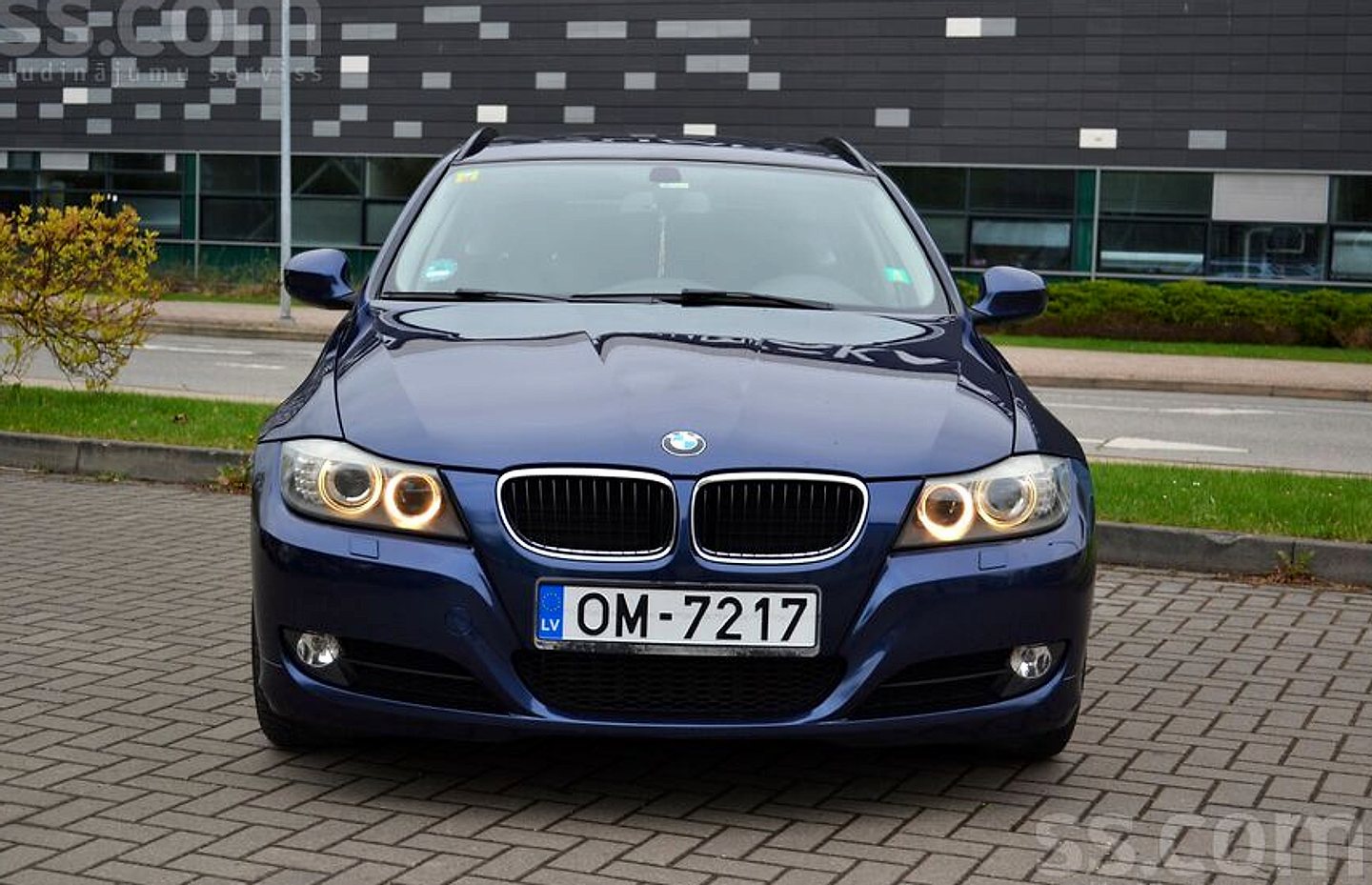 BMW 320 — foto 6