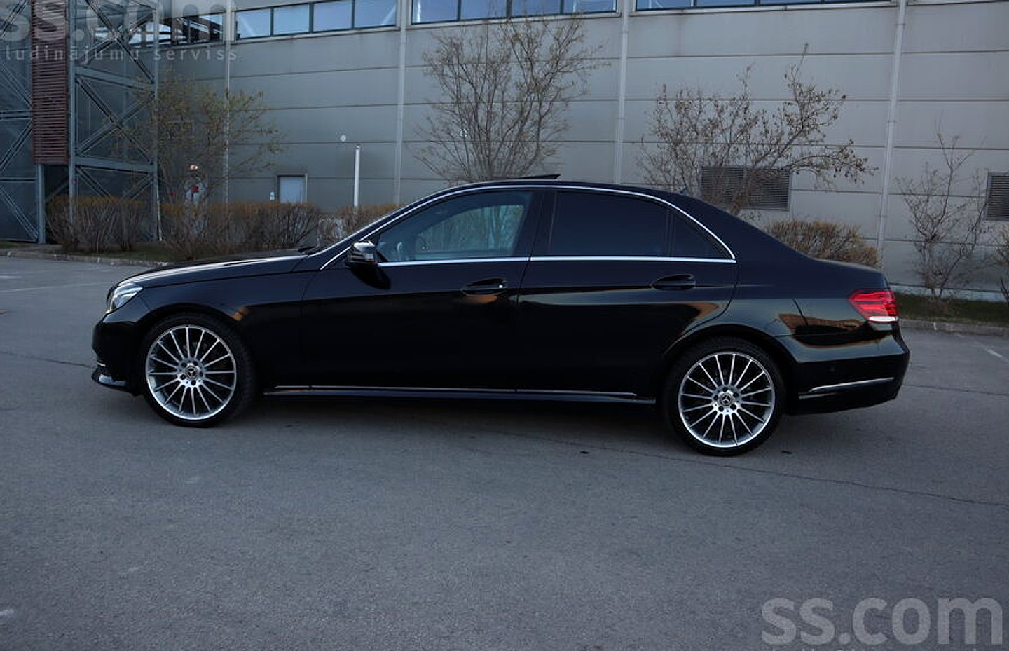 Mercedes-Benz E250 — foto 5