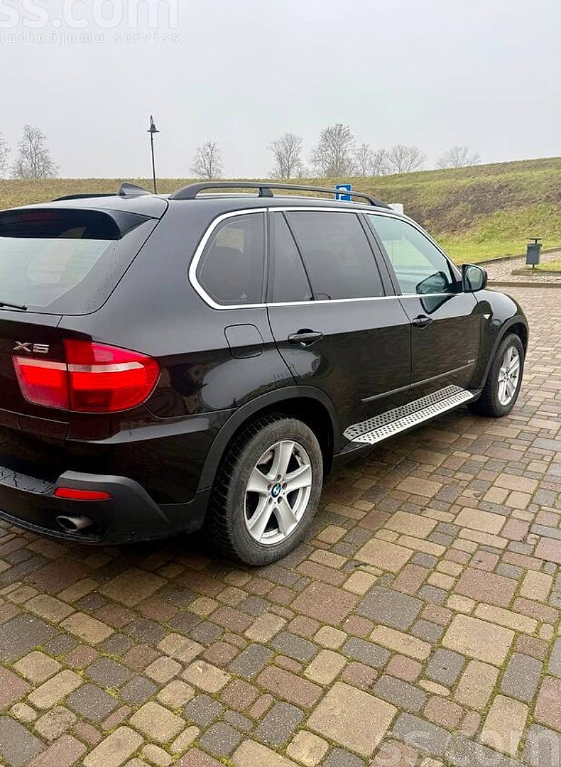 BMW X5 — foto 2