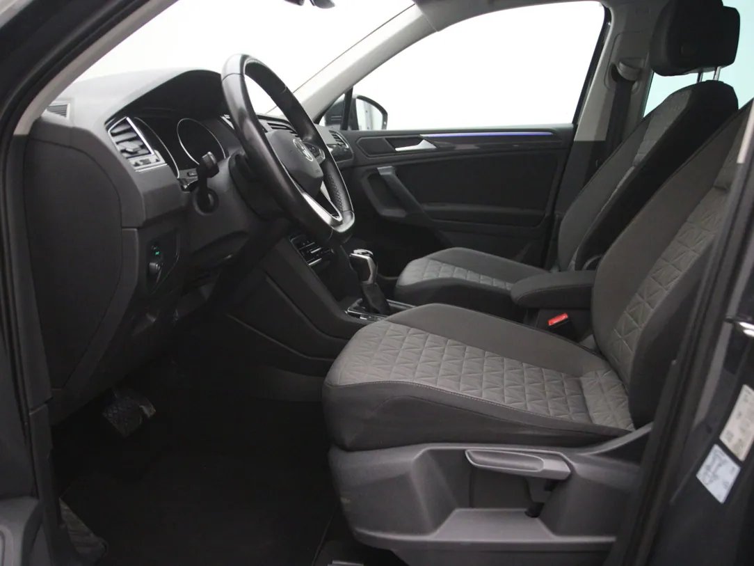Volkswagen Tiguan — foto 5