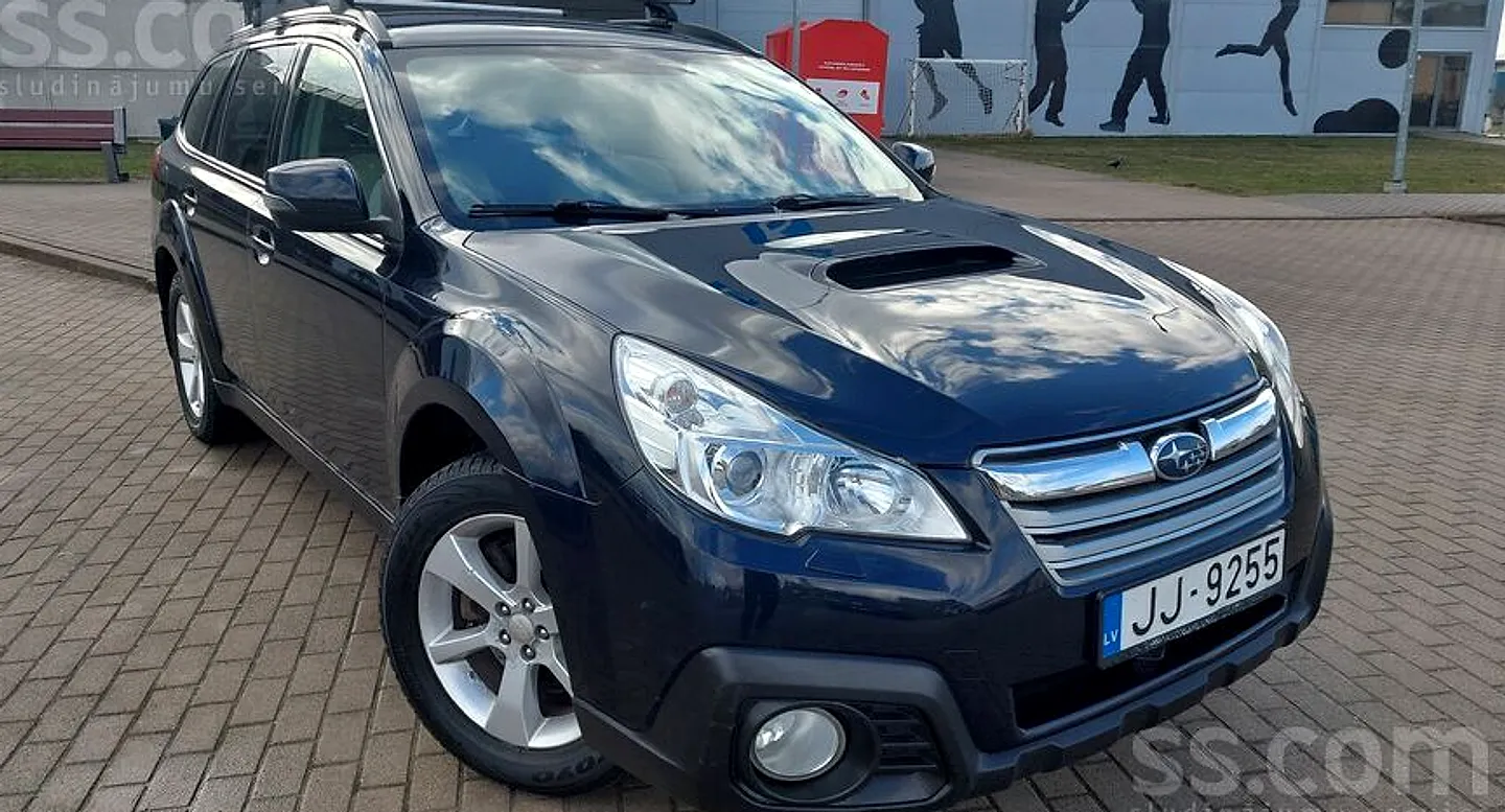 Subaru Legacy, 2013. gads