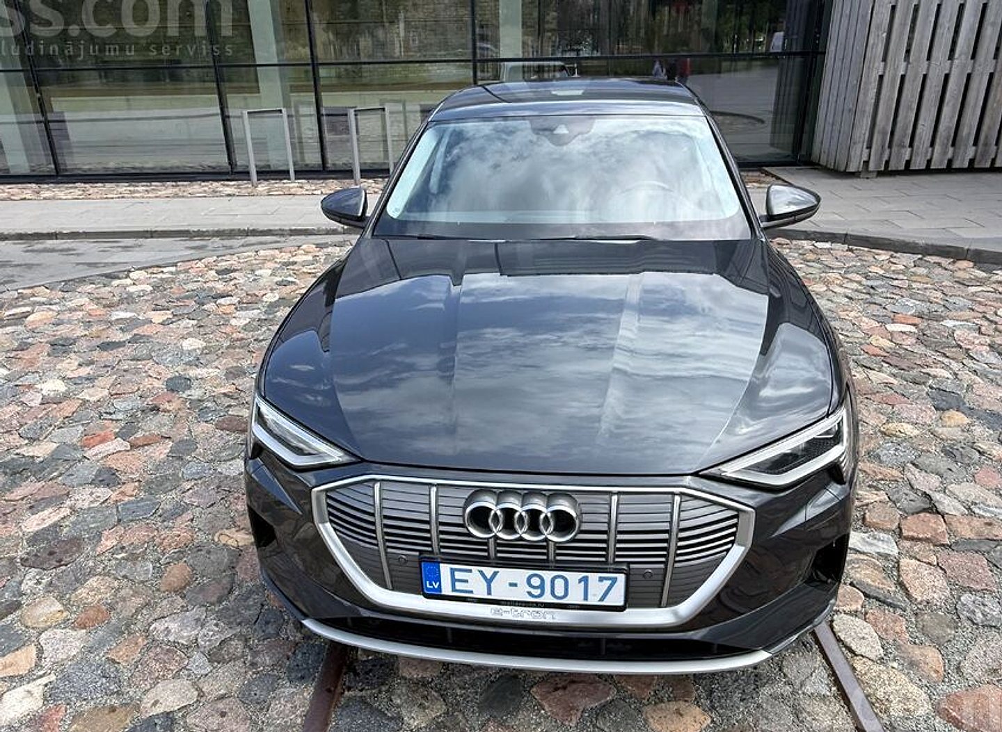 Audi E-tron — foto 3