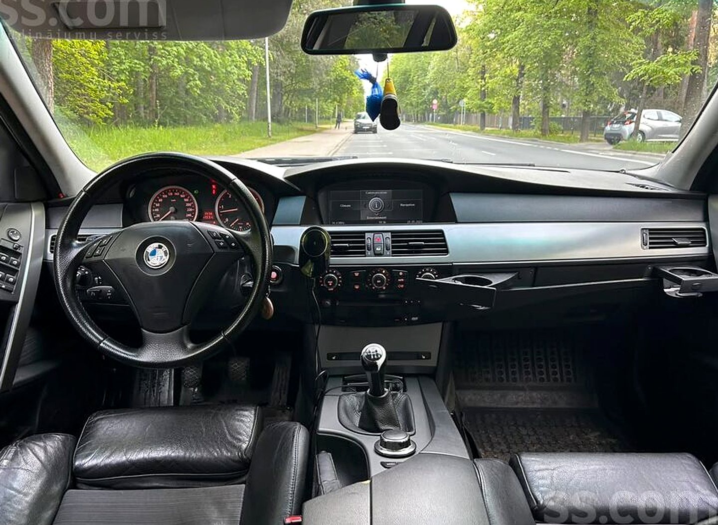 BMW 530 — foto 5