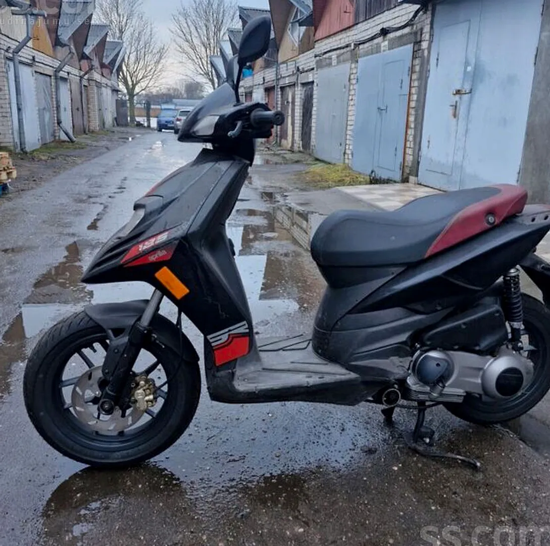 Aprilia Sr motard, 2014. gads