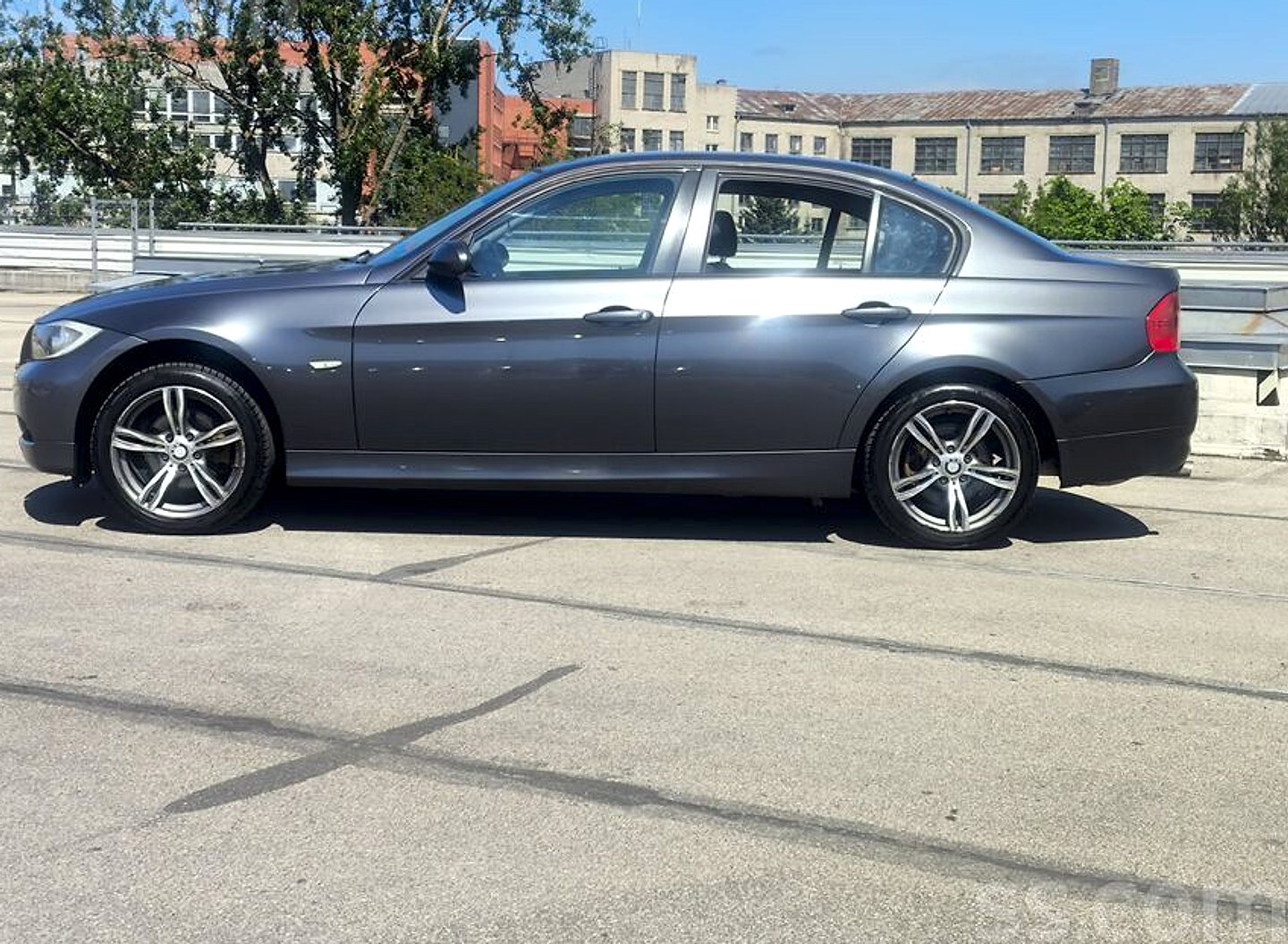 BMW 318 — foto 6