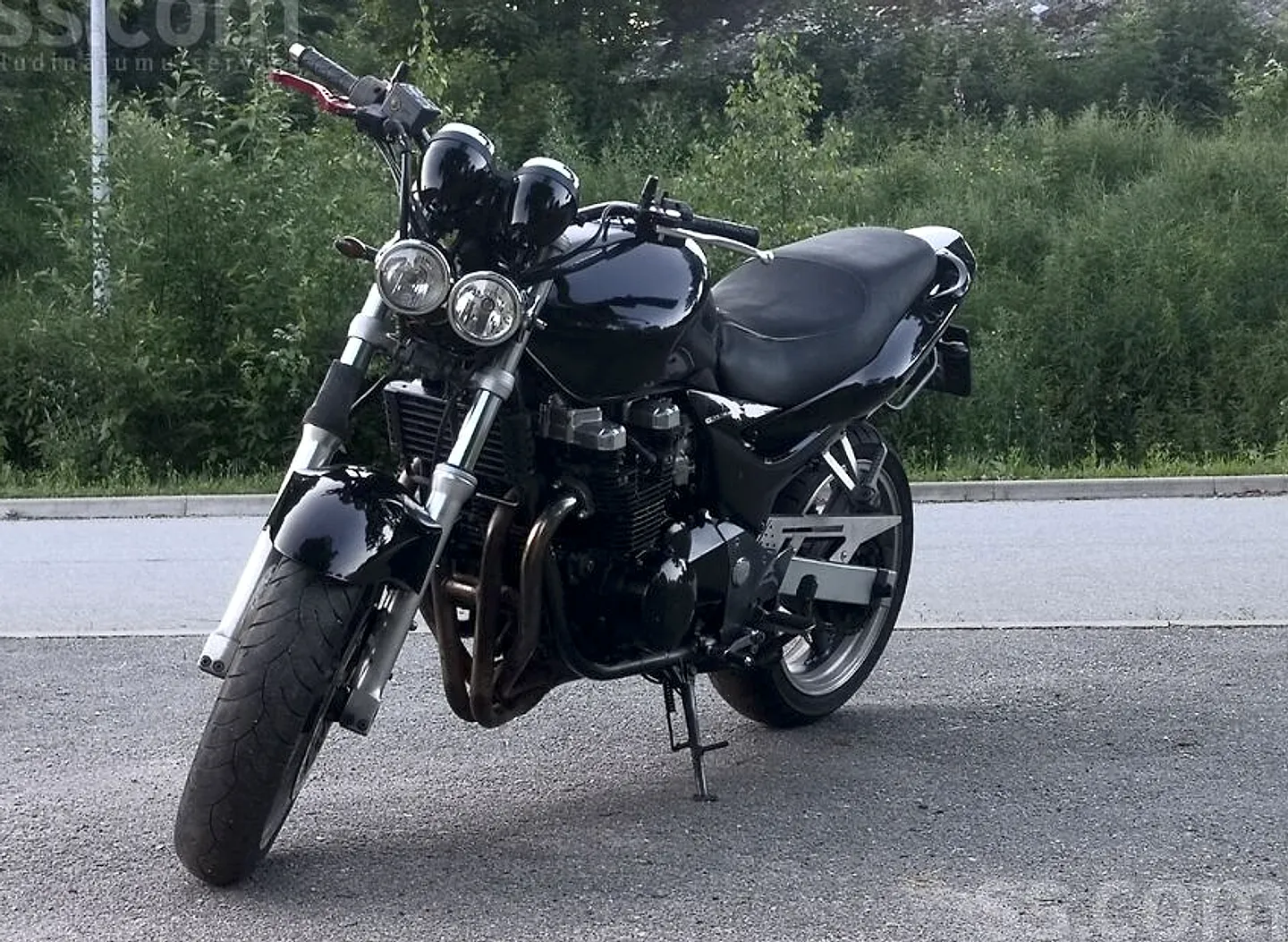 Kawasaki Zr7, 1999. gads