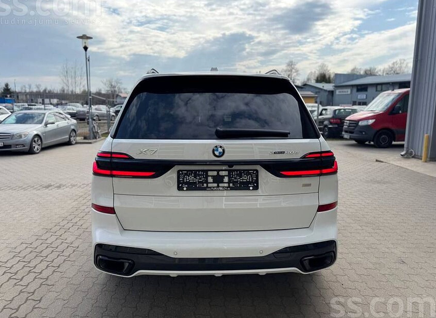 BMW X7 — foto 6