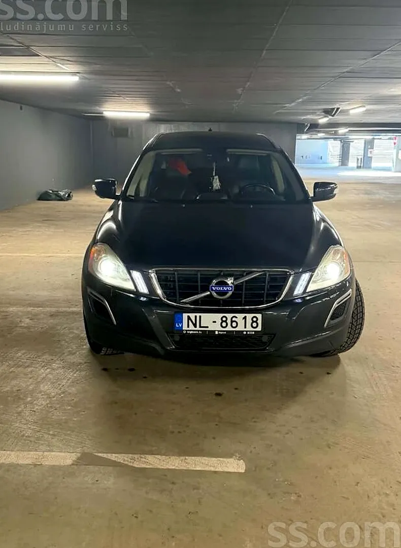 Volvo XC 60, 2011. gads