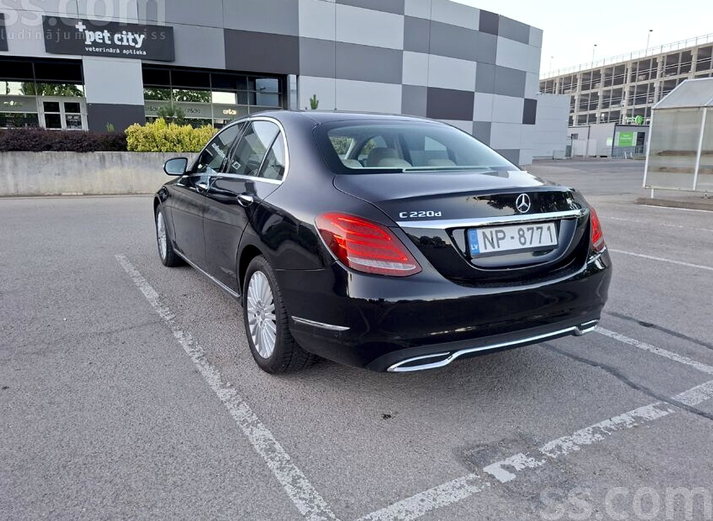 Mercedes-Benz C220 — foto 4