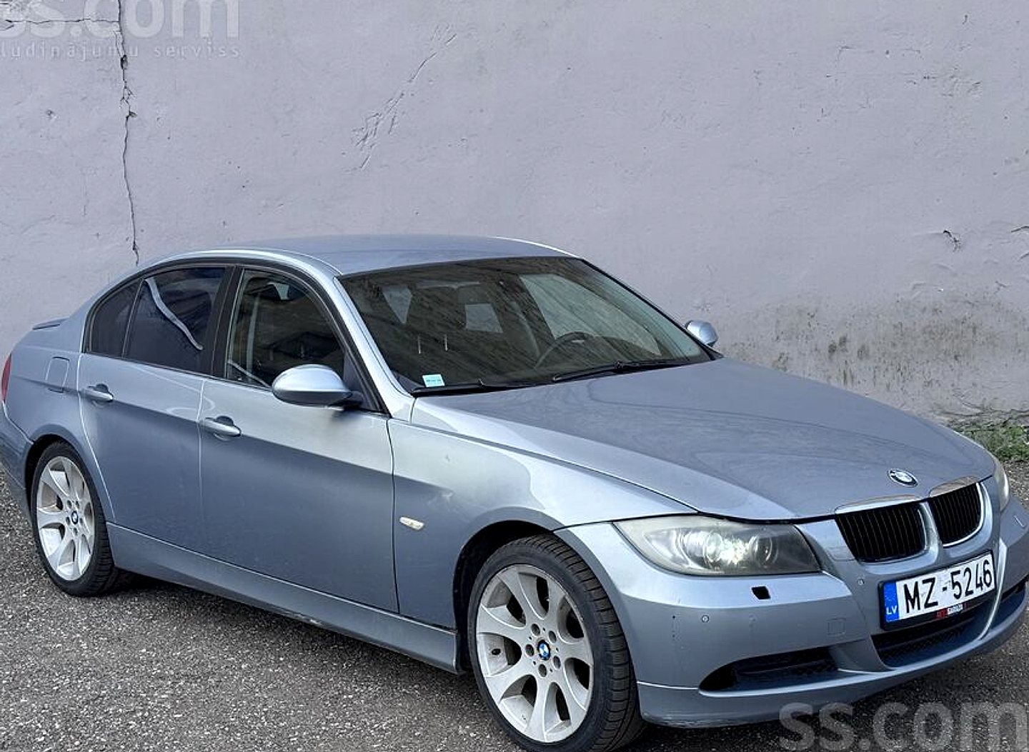 BMW 320 — foto 2