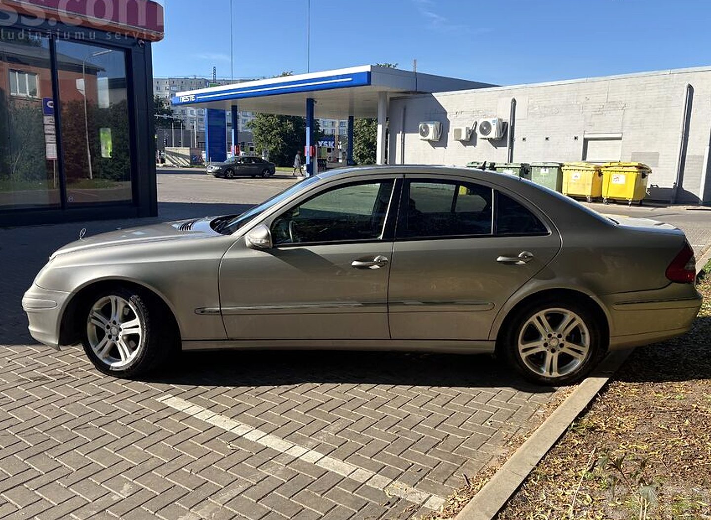 Mercedes-Benz E300 — foto 3