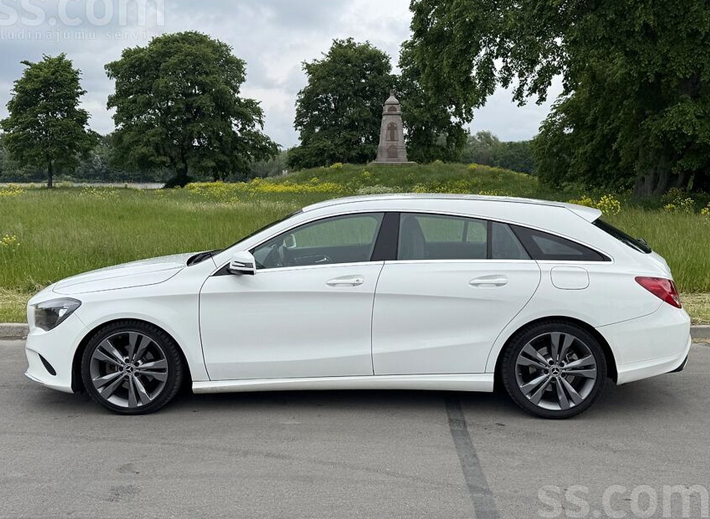 Mercedes-Benz CLA180 — foto 4