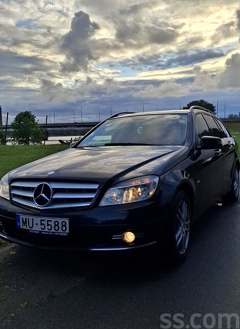 Mercedes-Benz C200 — foto 2