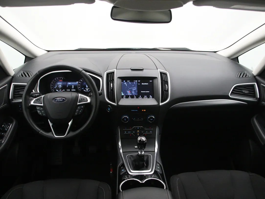 Ford S-Max — foto 3