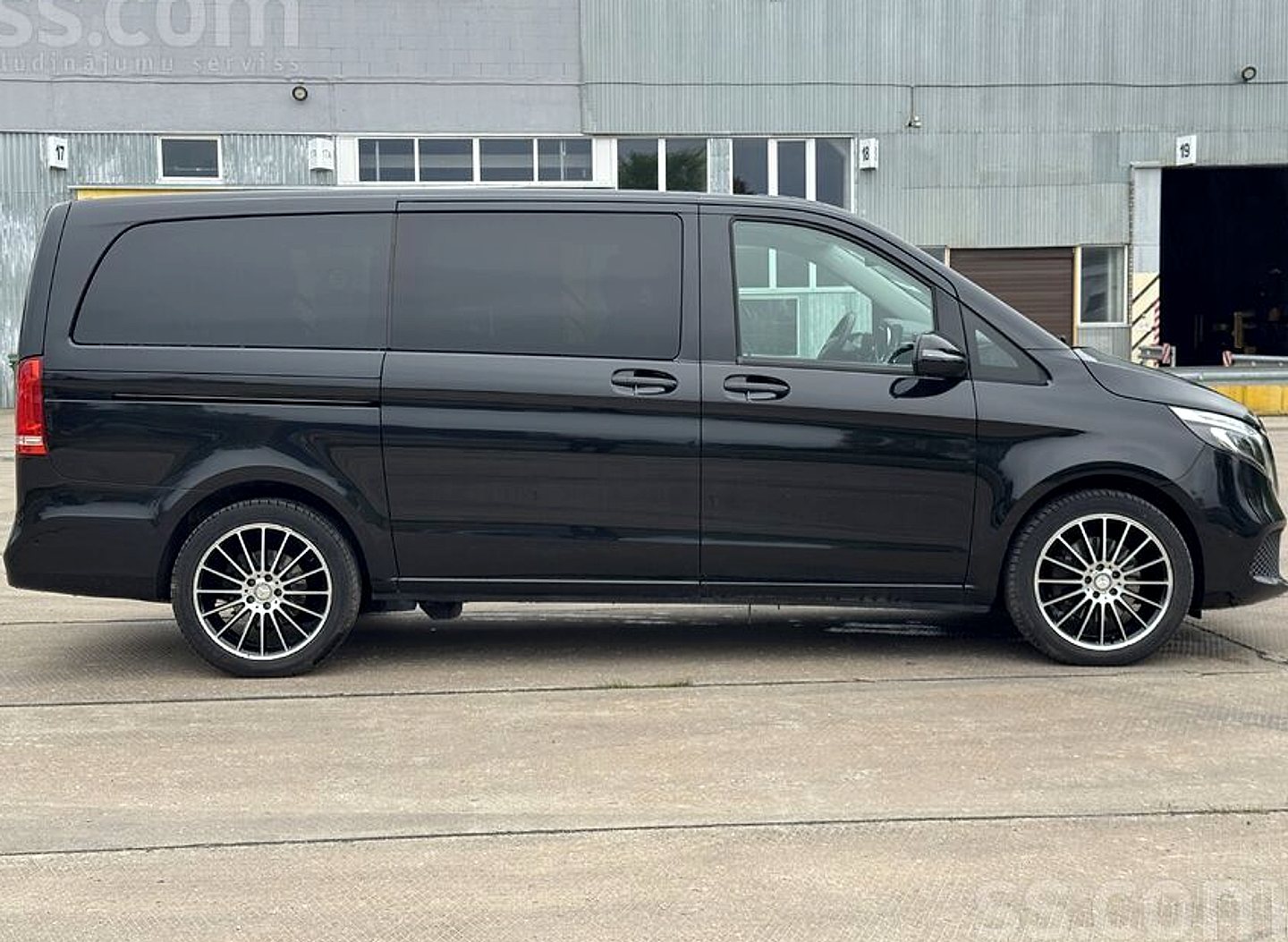 Mercedes-Benz V250 — foto 4