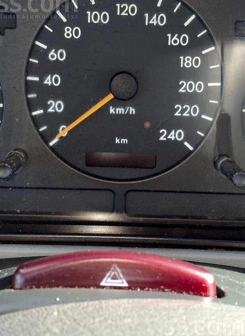 Mercedes-Benz ML270 — foto 5