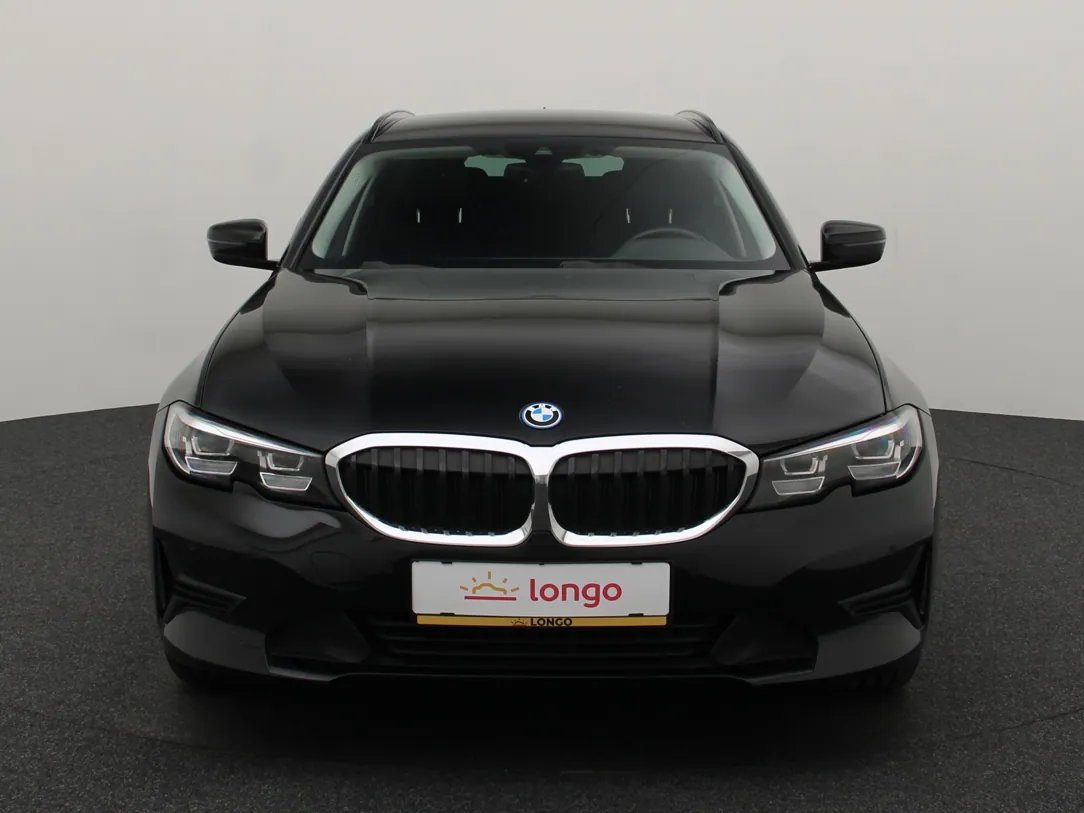 BMW 320 — foto 4