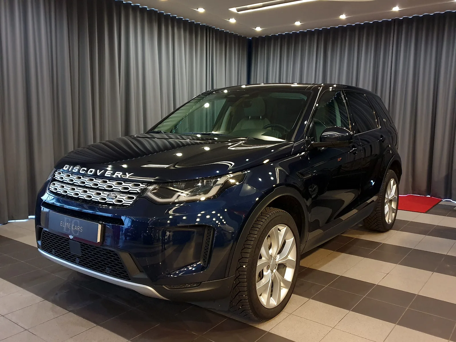 Land Rover Discovery Sport, 2022. gads