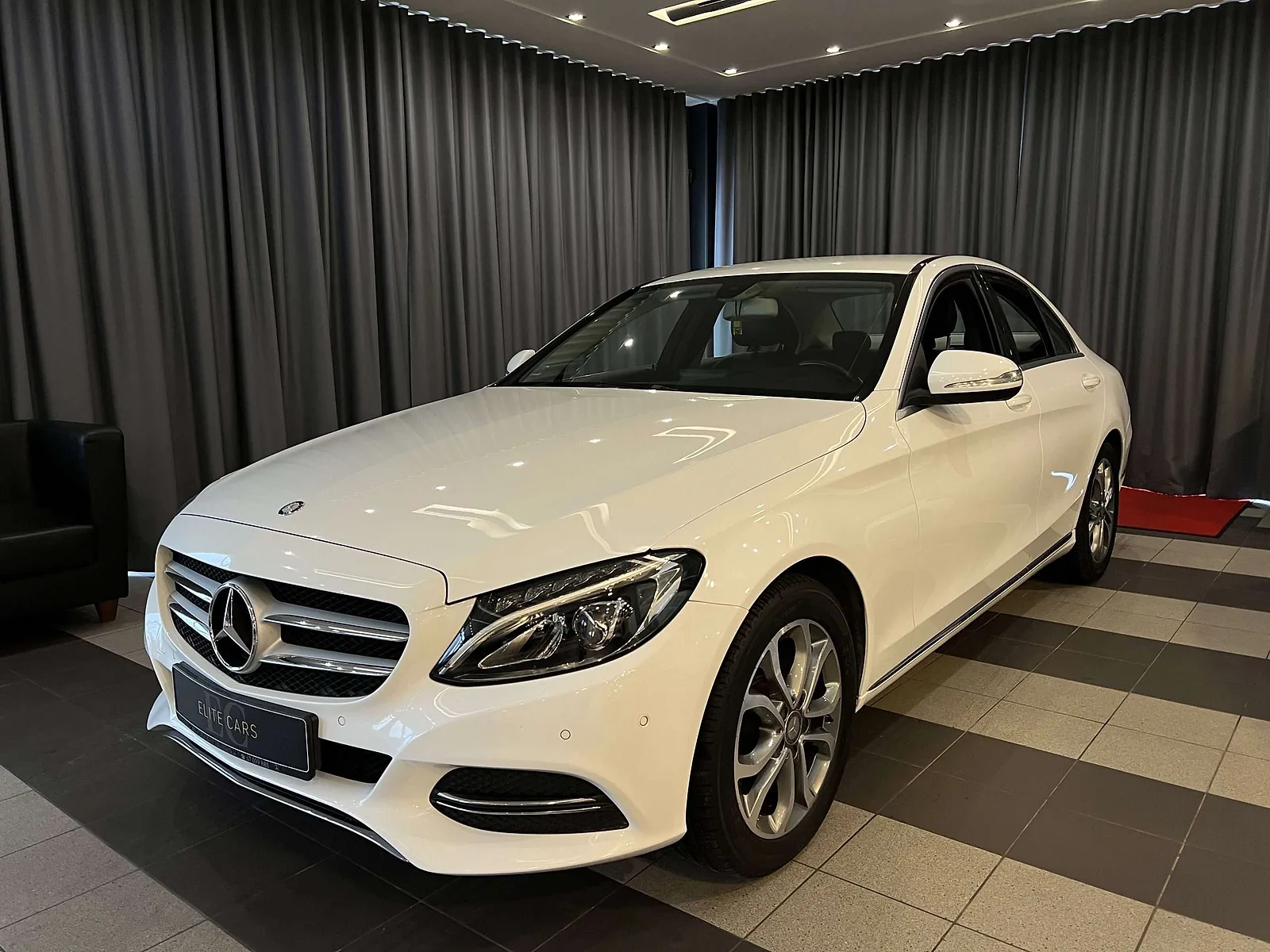 Mercedes-Benz C220d Avantgarde, 2016. gads