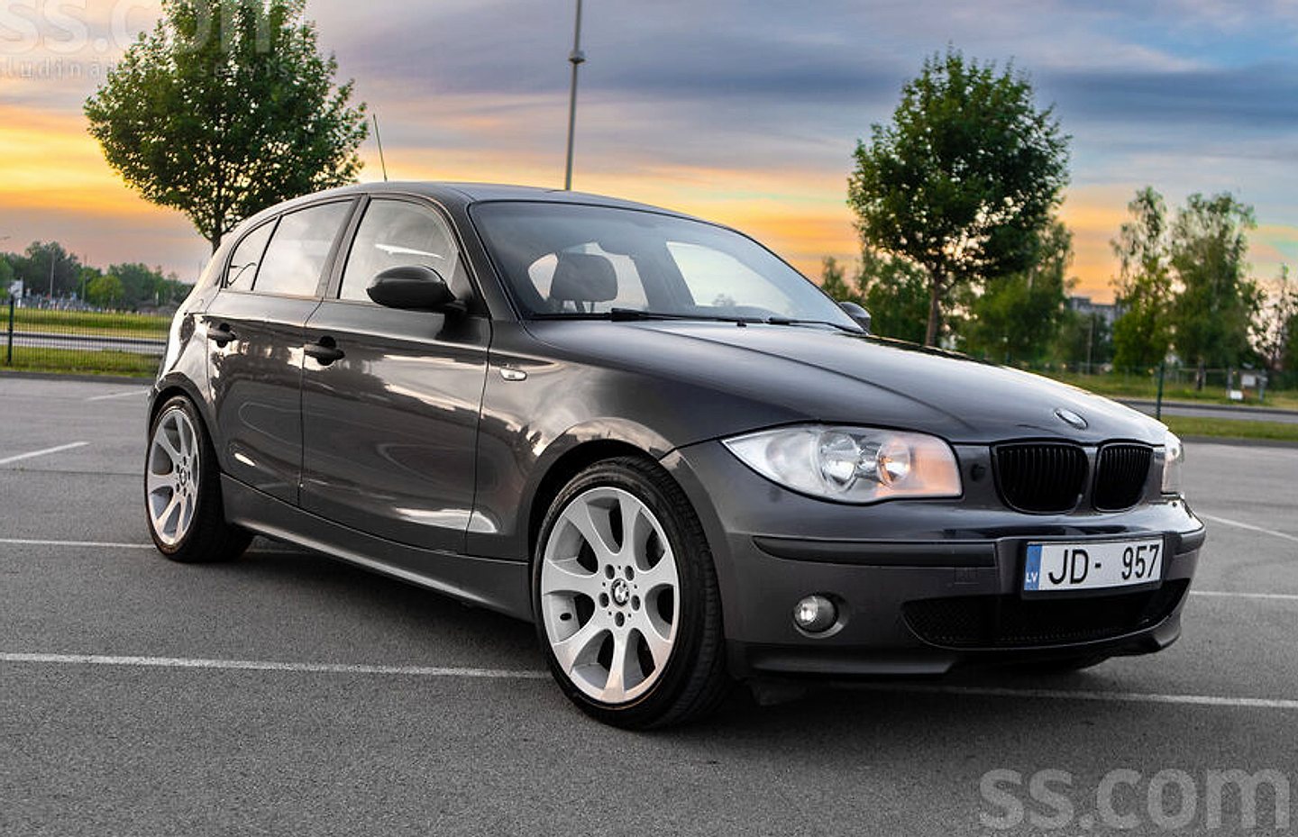 BMW 118 — foto 3