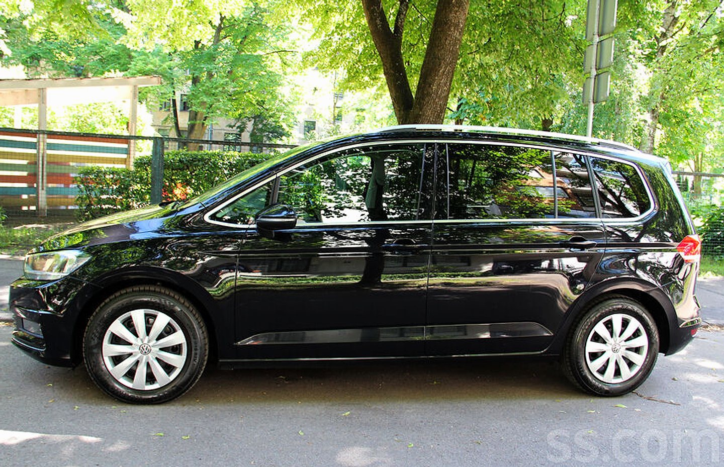 Volkswagen Touran — foto 4
