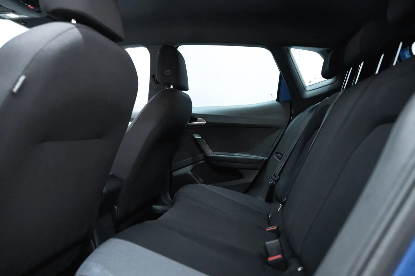 SEAT ARONA — foto 6