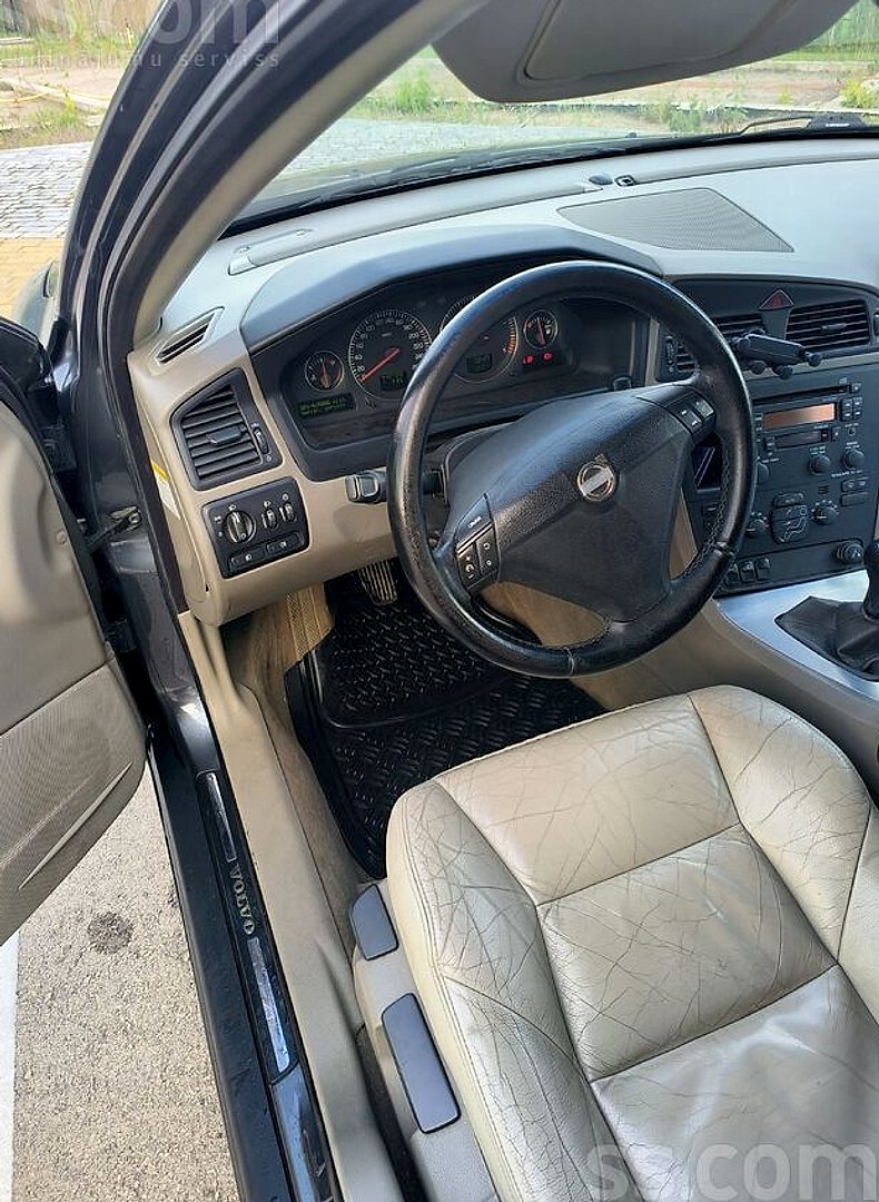 Volvo S60 — foto 4
