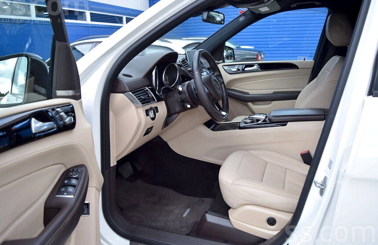Mercedes-Benz GLE 350 — foto 3