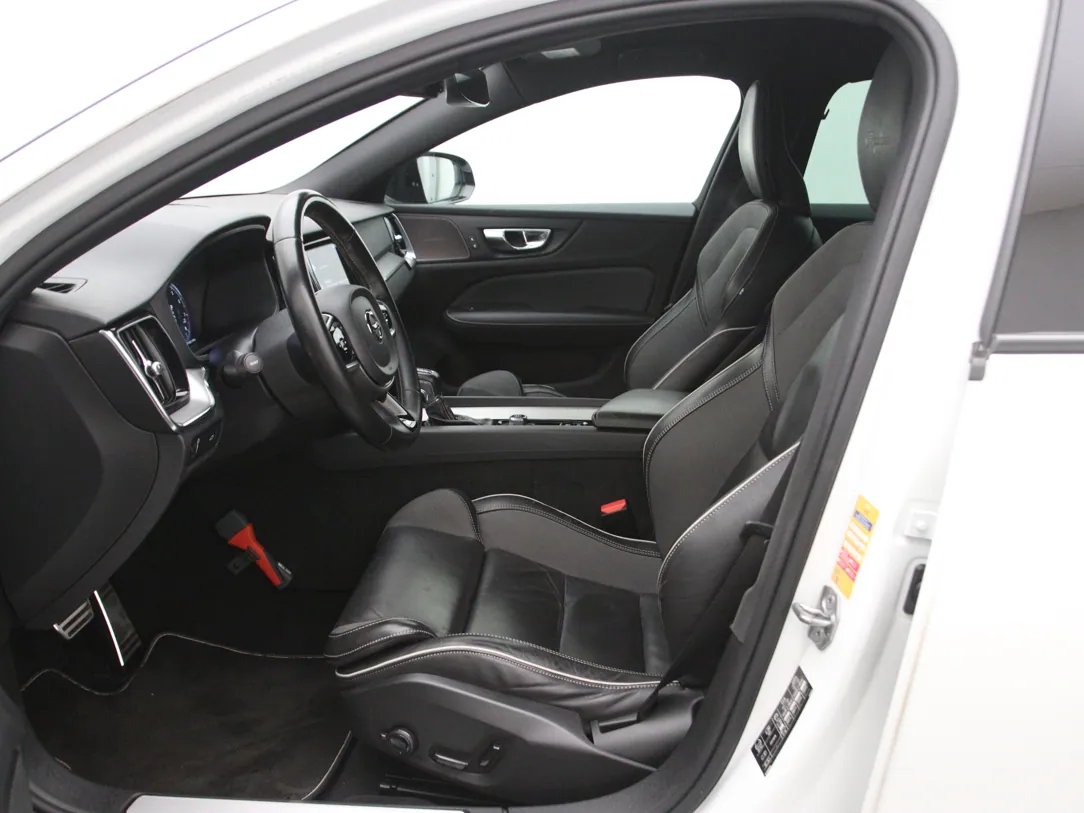 Volvo S60 — foto 5