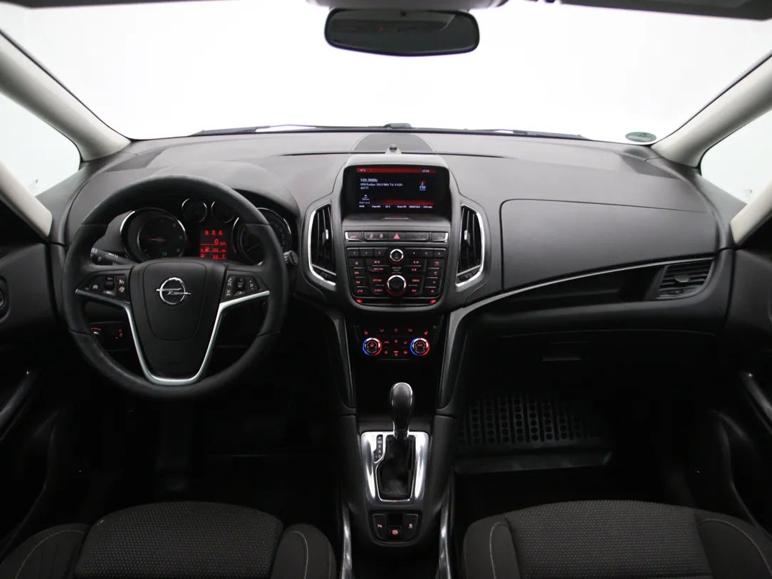 Opel Zafira Tourer — foto 3