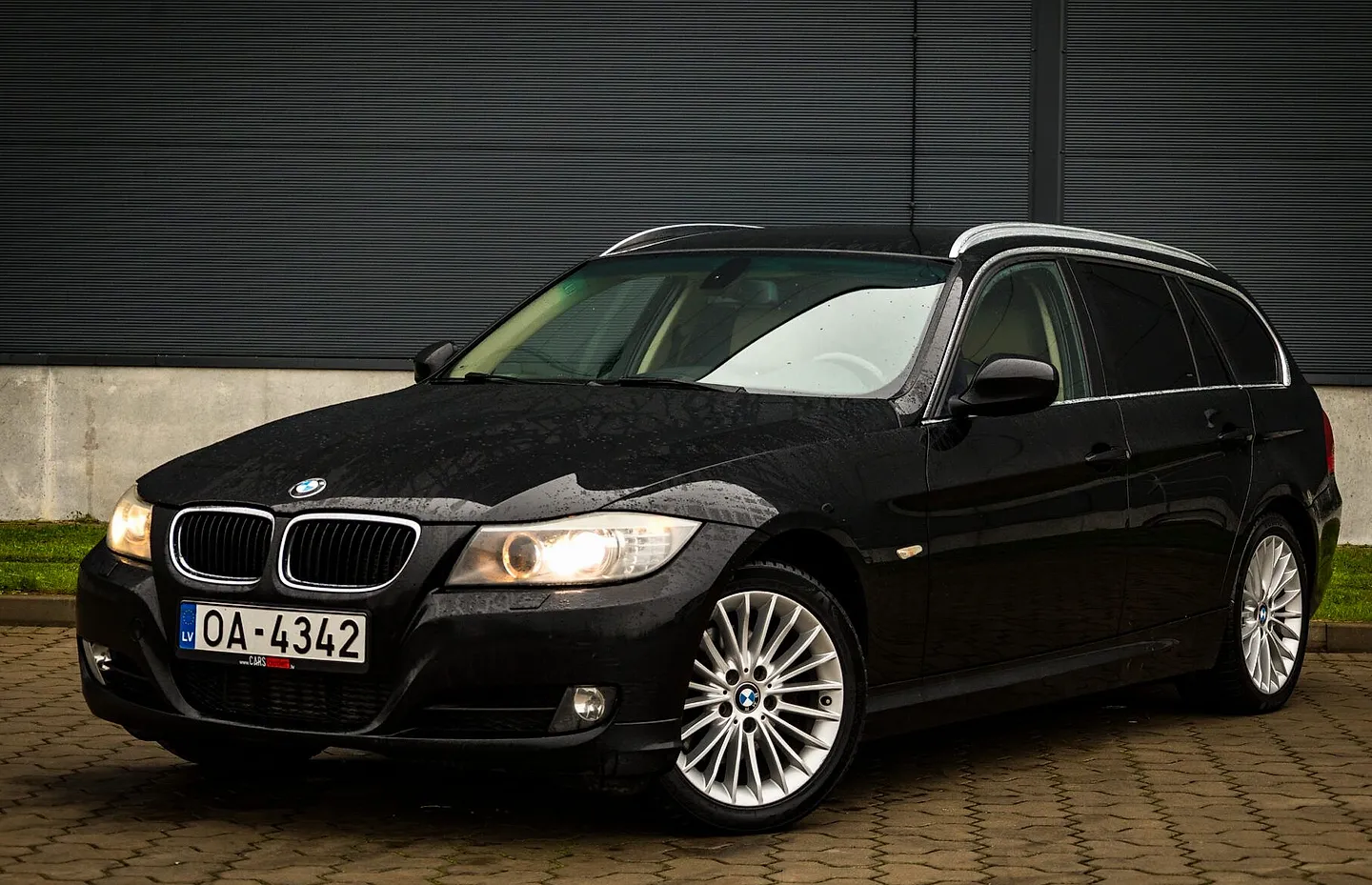 BMW 320, 2011. gads