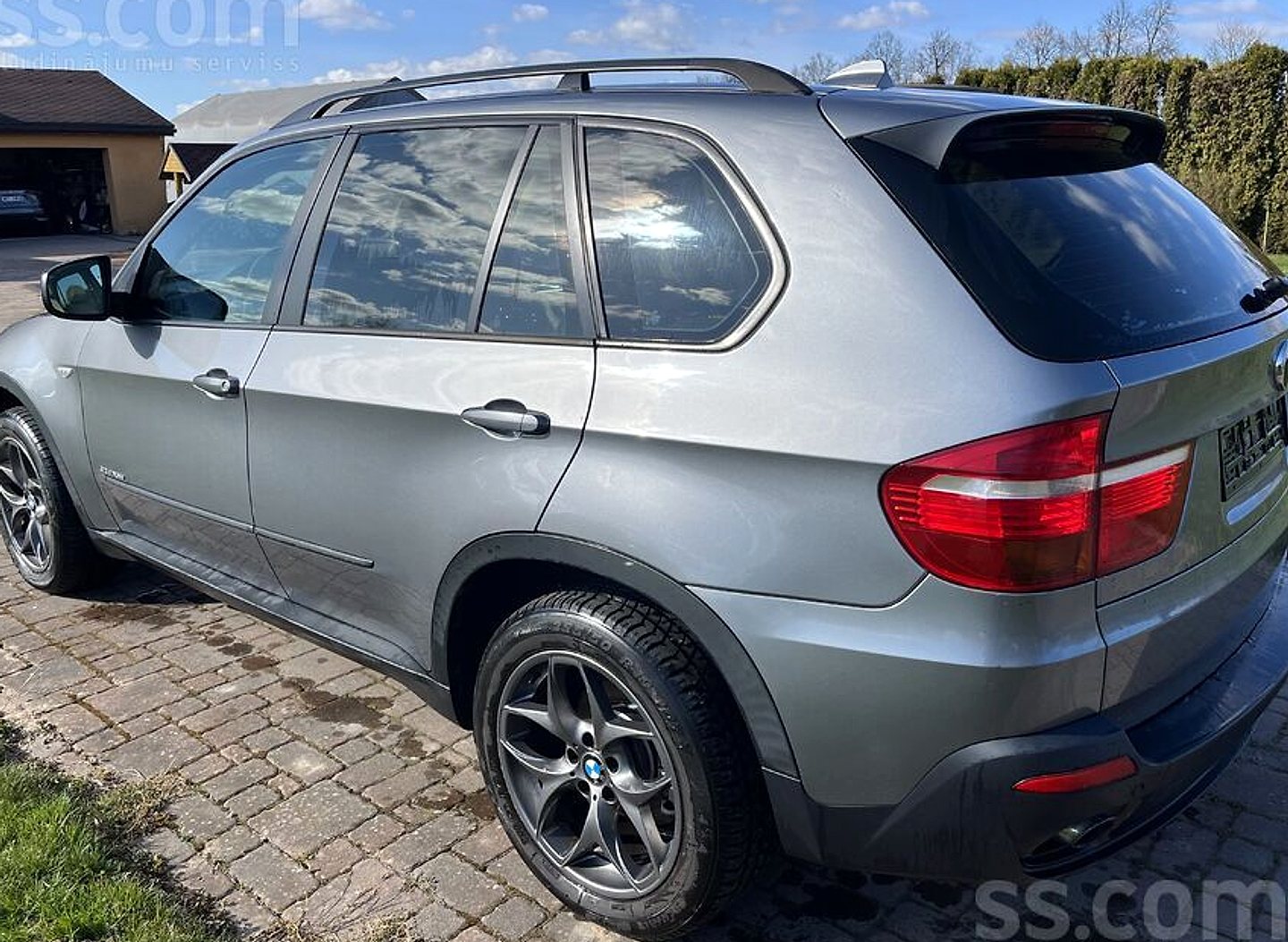 BMW X5 — foto 2