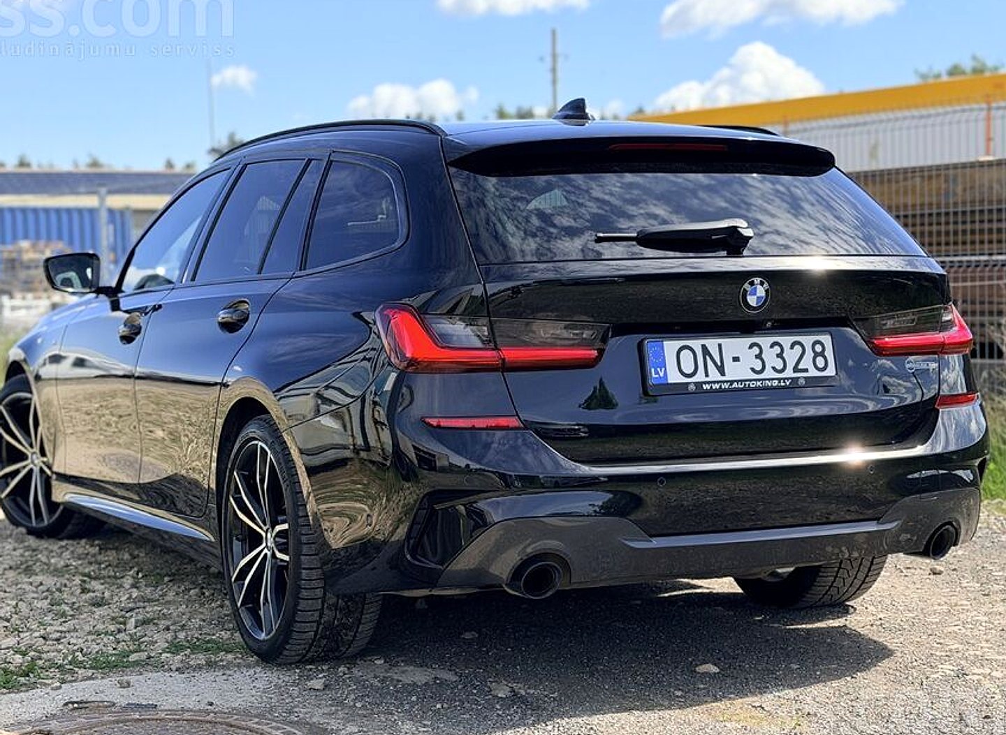 BMW 330 — foto 2