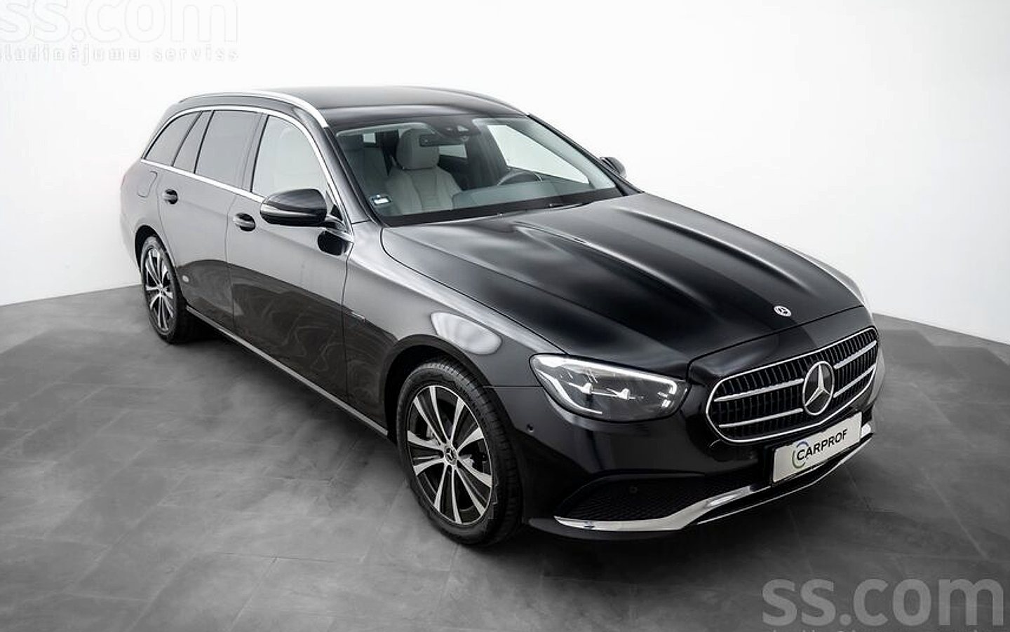 Mercedes-Benz E300 — foto 3