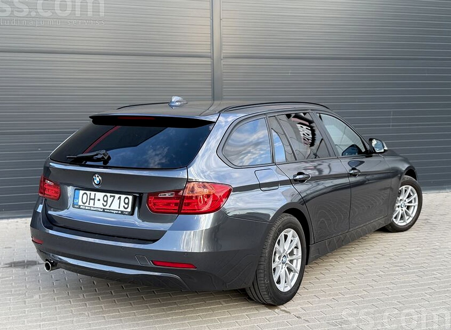 BMW 320 — foto 4