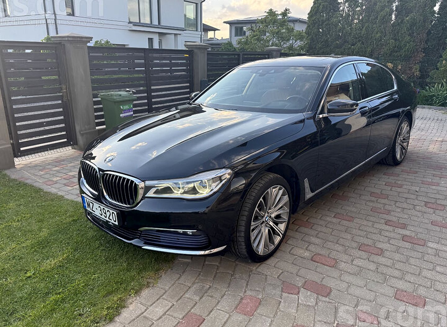 BMW 740 — foto 4