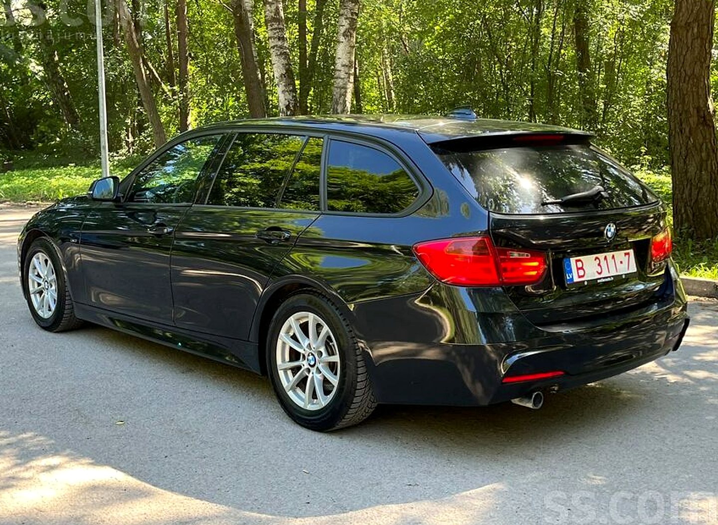 BMW 320 — foto 3