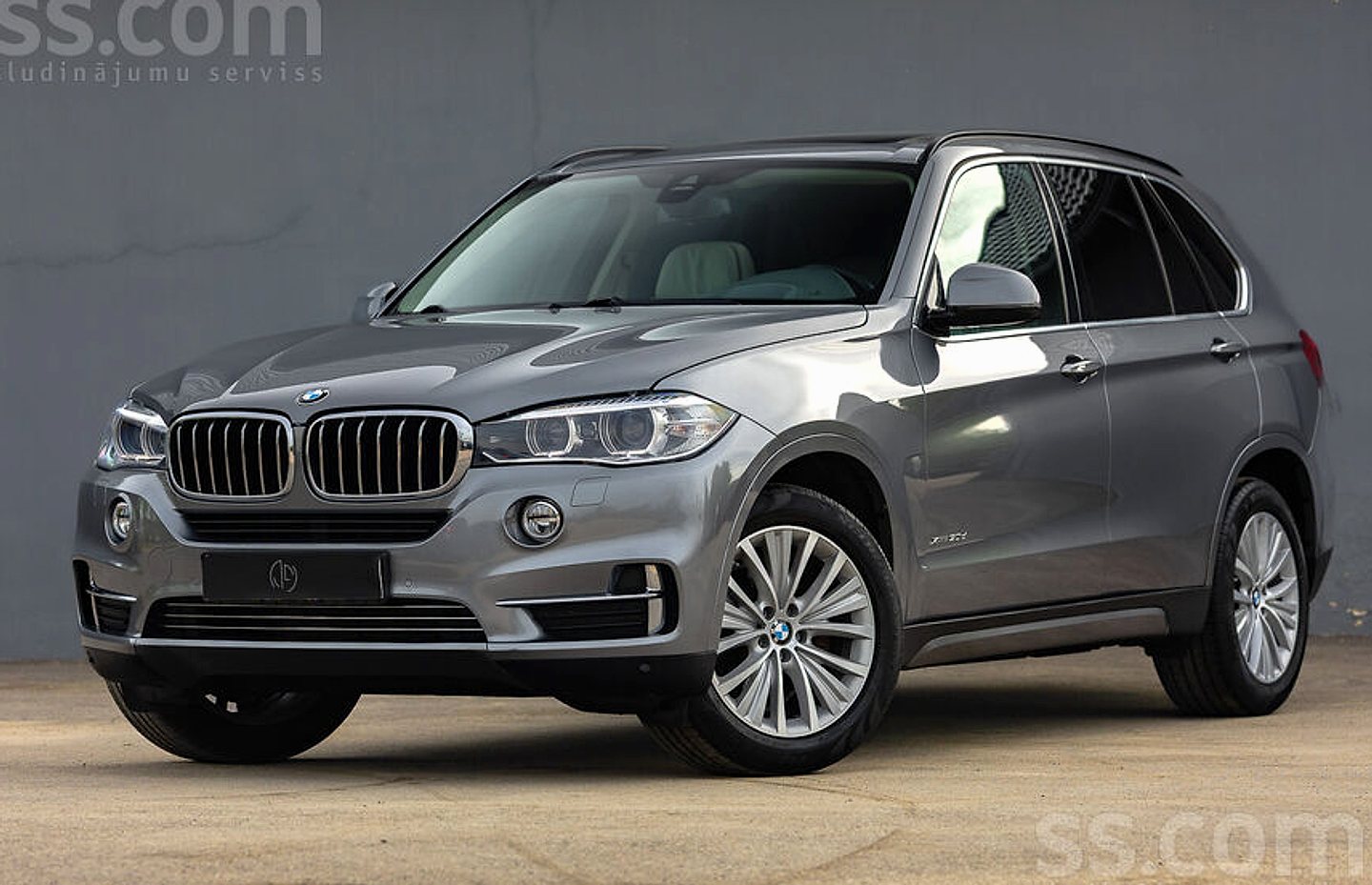 BMW X5 — foto 3