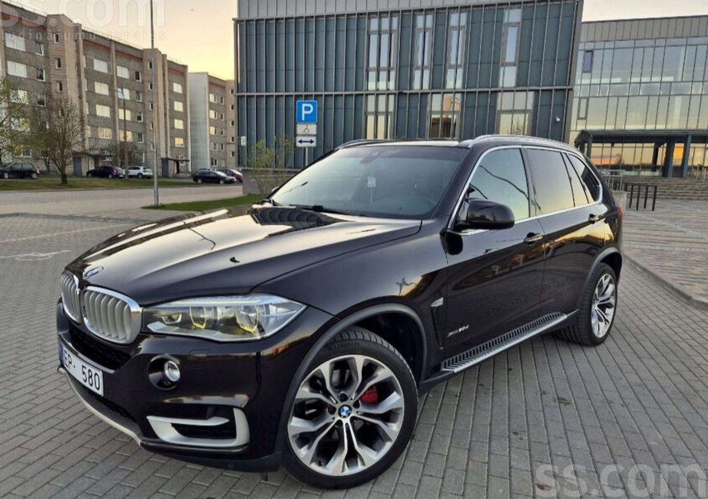 BMW X5 — foto 2
