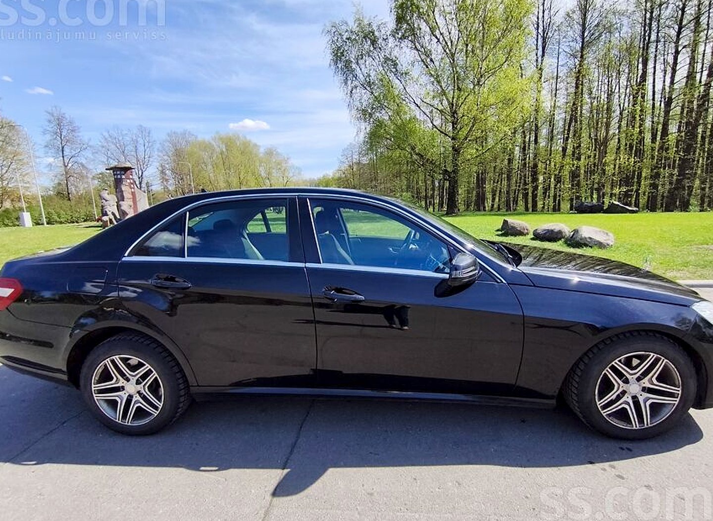 Mercedes-Benz E220 — foto 6