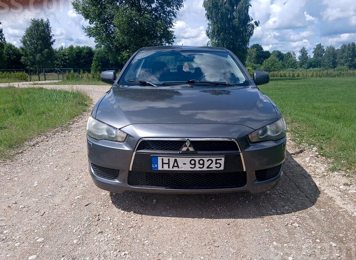 Mitsubishi Lancer — foto 3