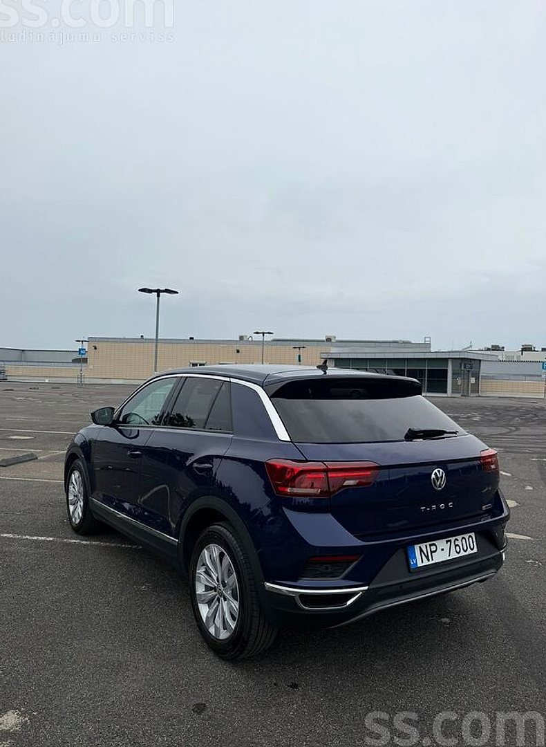 Volkswagen T-Roc — foto 6