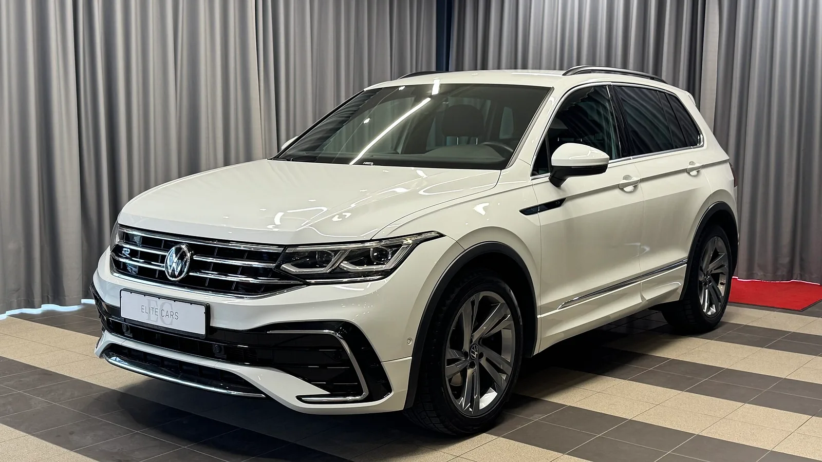 Volkswagen Tiguan, 2021. gads