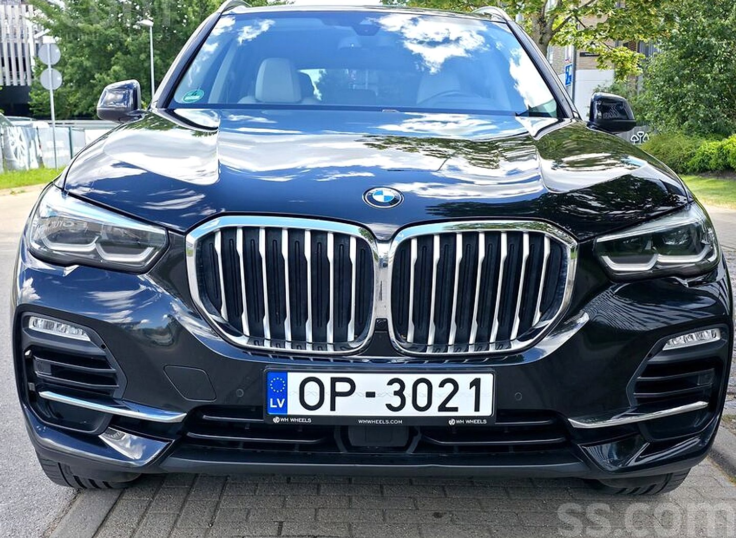 BMW X5 — foto 2