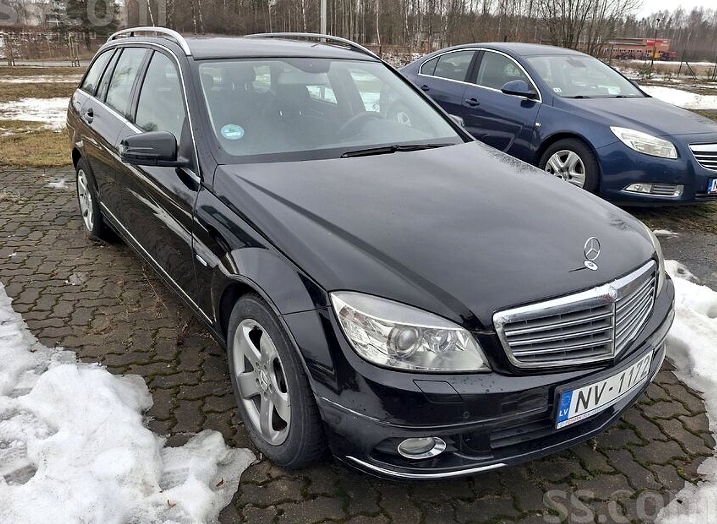Mercedes-Benz C350 — foto 2